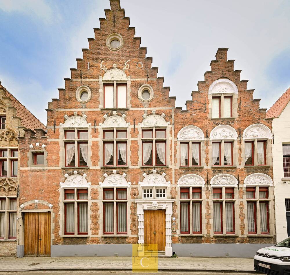 Huis te koop in Brugge 8000 1100000.00€ 5 slaapkamers 372.00m² - Zoekertje 588970