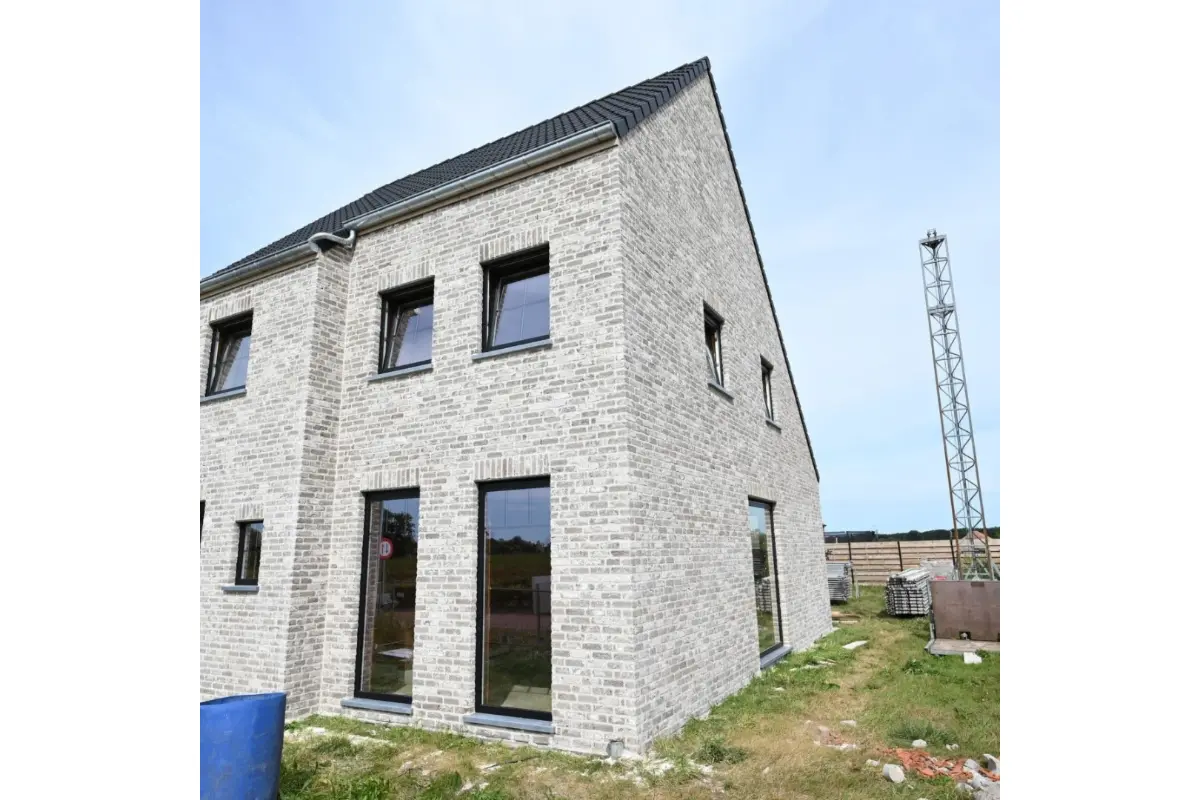 Huis te  koop in Waardamme 8020 429000.00€ 3 slaapkamers m² - Zoekertje 590003