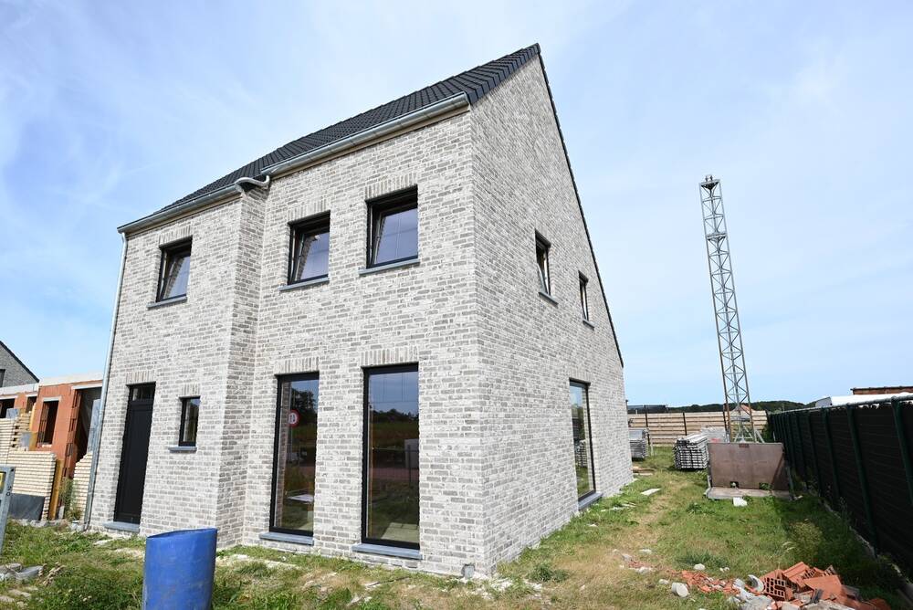 Huis te  koop in Waardamme 8020 429000.00€ 3 slaapkamers m² - Zoekertje 590003