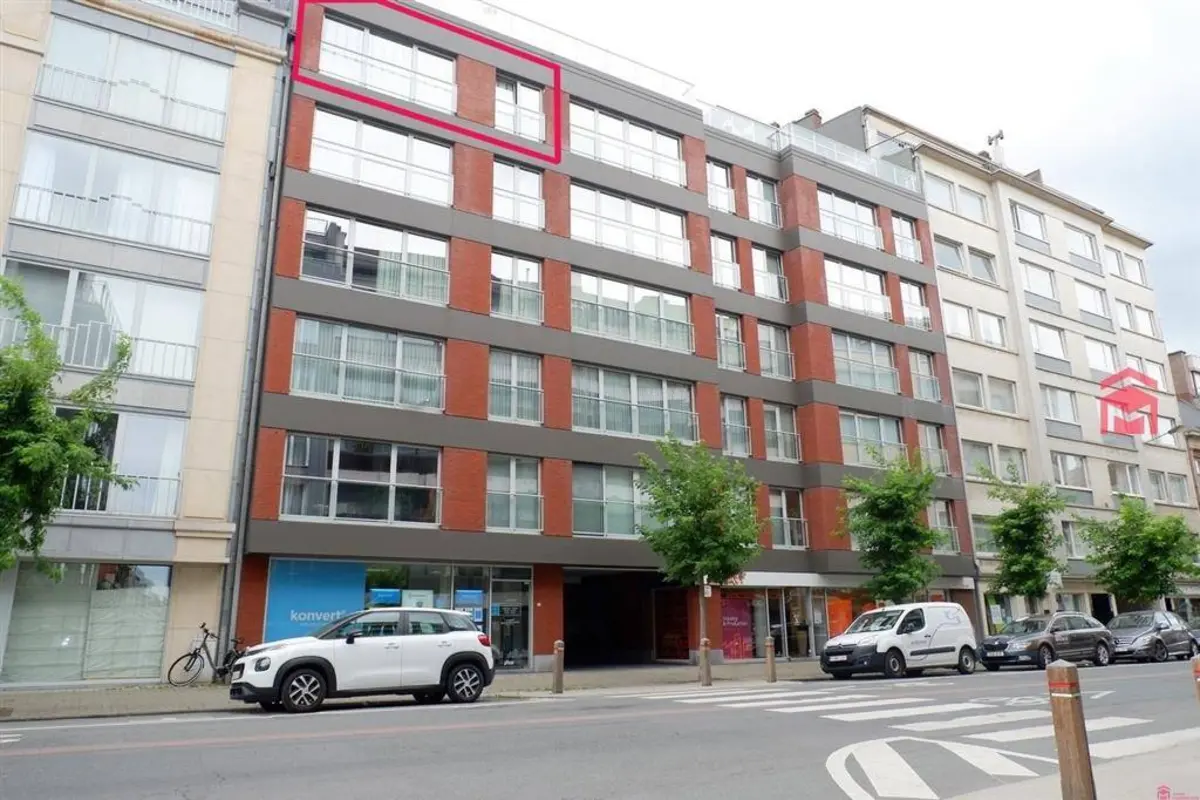 Appartement te  huur in Kortrijk 8500 770.00€ 2 slaapkamers 97.00m² - Zoekertje 591040