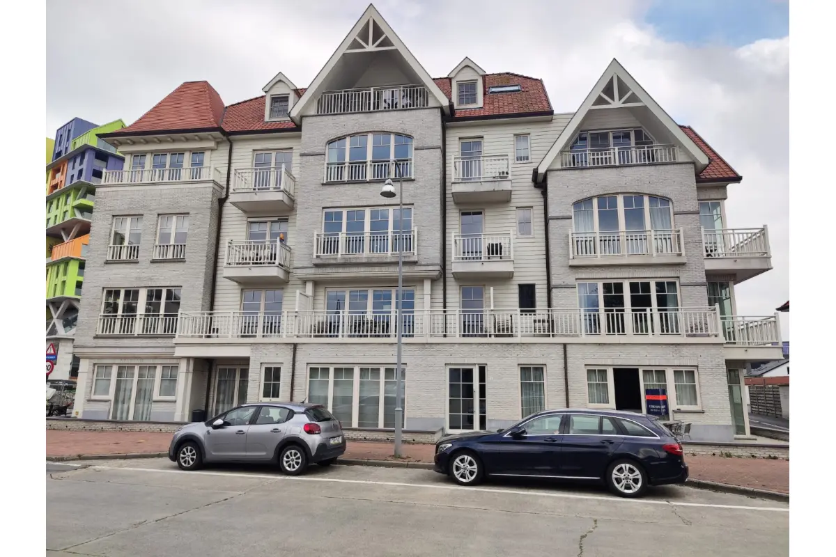 Appartement te  koop in Heist-aan-Zee 8301 475000.00€ 2 slaapkamers m² - Zoekertje 590317