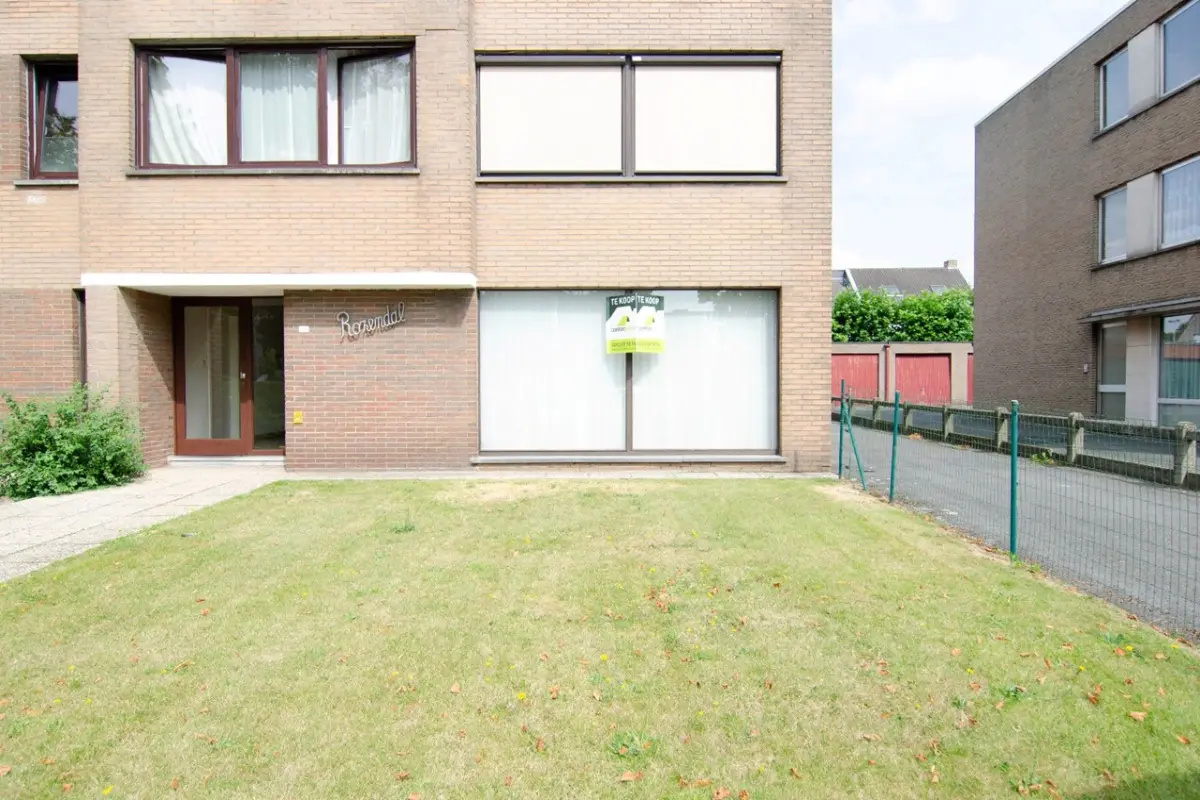 Appartement te  koop in Sint-Kruis 8310 210000.00€ 3 slaapkamers m² - Zoekertje 590709