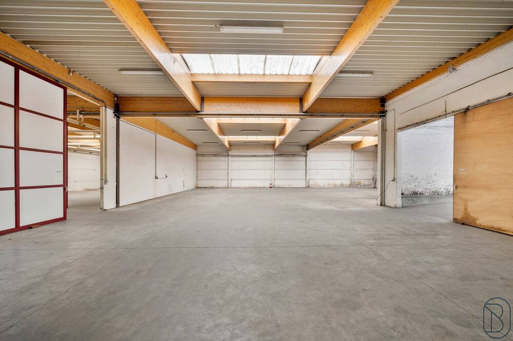 Handelszaak te koop in Anzegem 8570 950000.00€ slaapkamers 1600.00m² - Zoekertje 590336