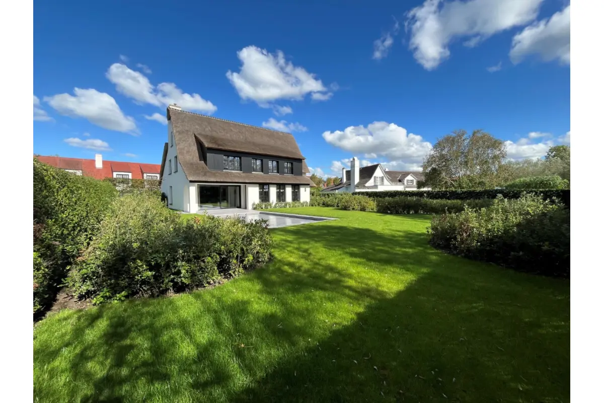 Huis te  huur in Knokke 8300 8500.00€ 6 slaapkamers 290.00m² - Zoekertje 590319