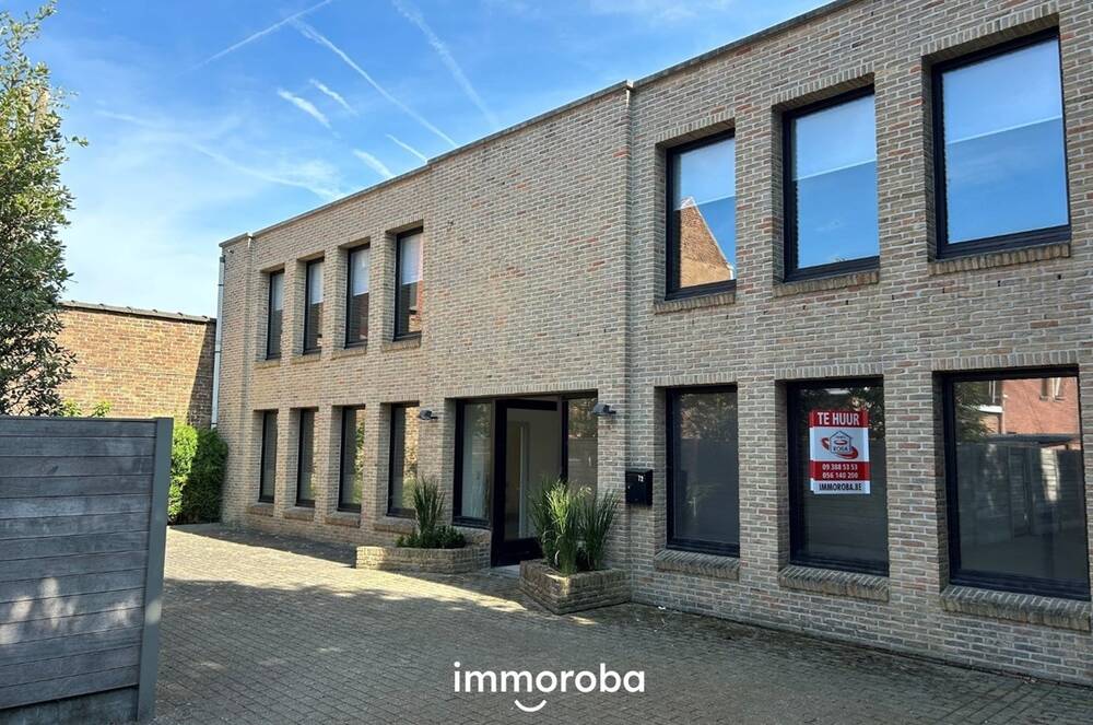 Handelszaak te  huur in Beveren 8791 990.00€  slaapkamers m² - Zoekertje 590143