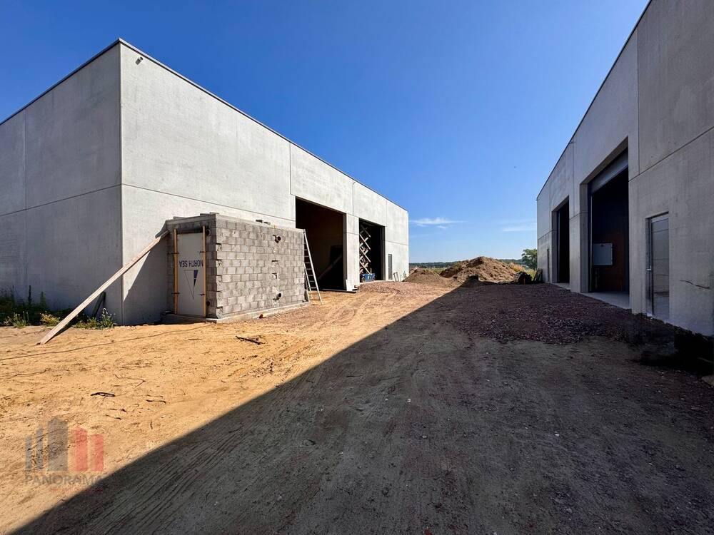 Handelszaak te  koop in Aartrijke 8211 353267.00€  slaapkamers 237.00m² - Zoekertje 591163