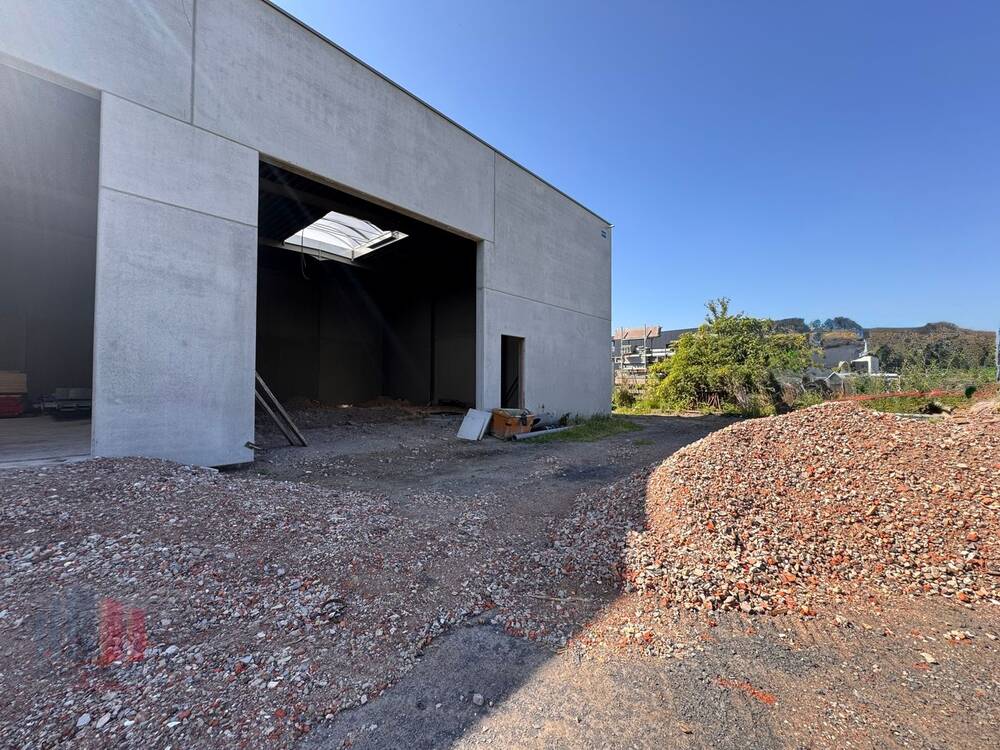 Handelszaak te  koop in Aartrijke 8211 292230.00€  slaapkamers 192.00m² - Zoekertje 591161