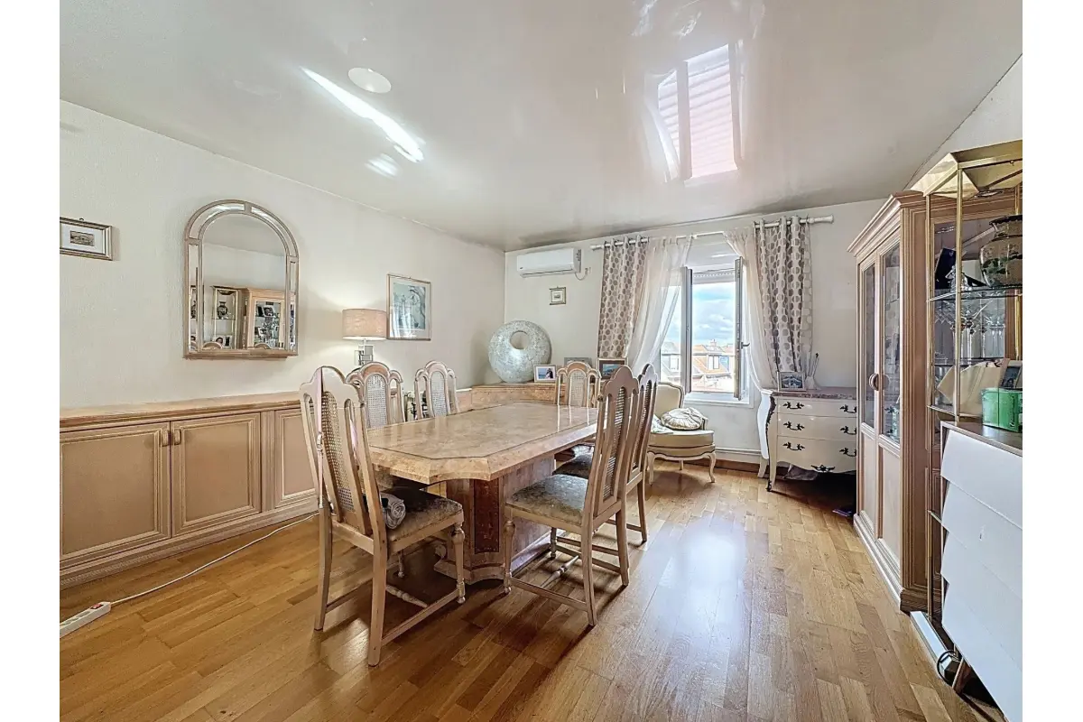 Huis te  koop in Rekkem 8930 290000.00€ 4 slaapkamers 280.00m² - Zoekertje 591986