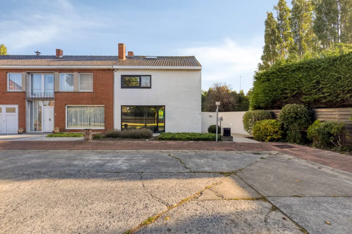 Huis te  koop in Stene 8400 469000.00€ 4 slaapkamers 175.00m² - Zoekertje 650254