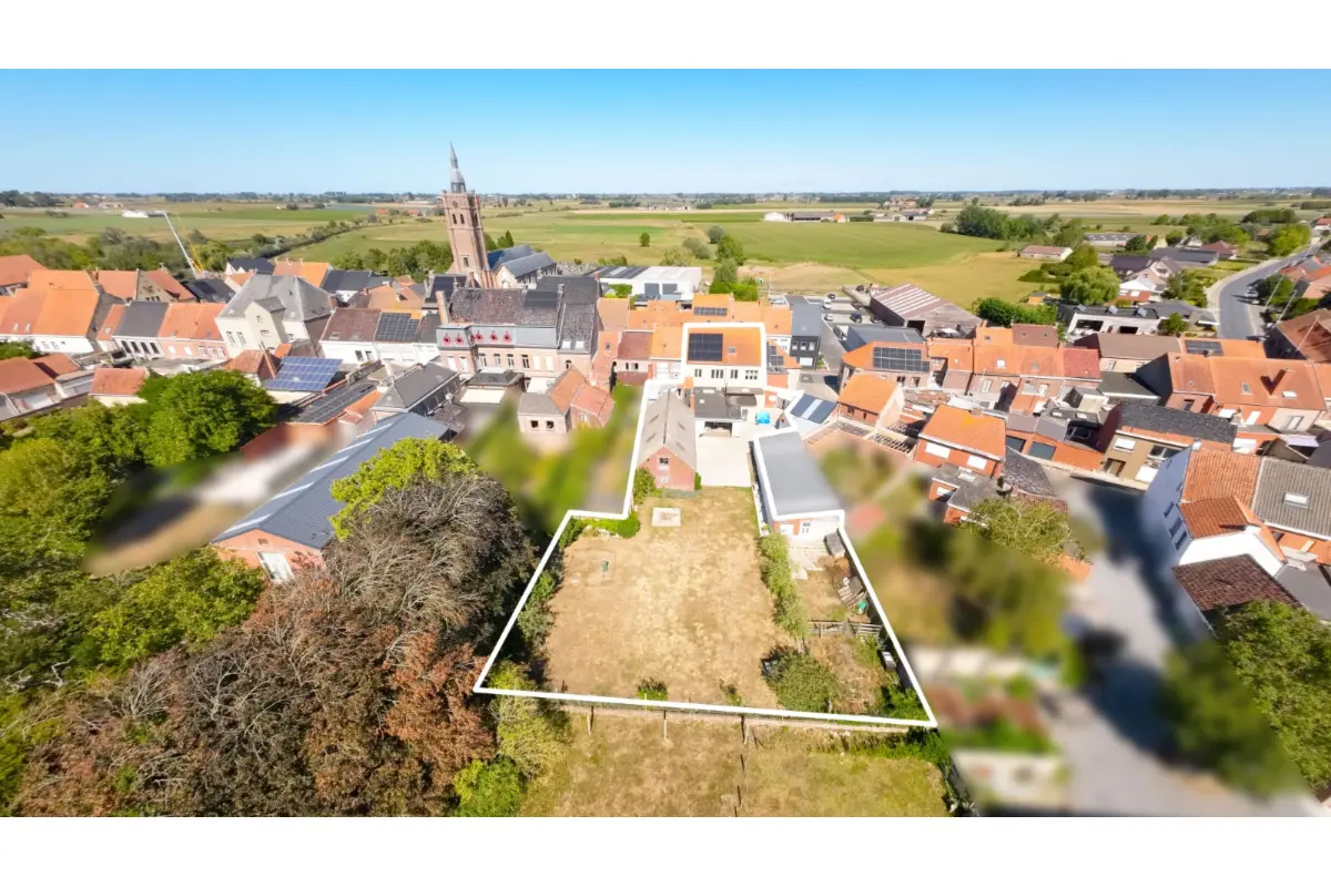 Appartementsgebouw te  koop in Roesbrugge-Haringe 8972 449000.00€ 5 slaapkamers 431.00m² - Zoekertje 592227