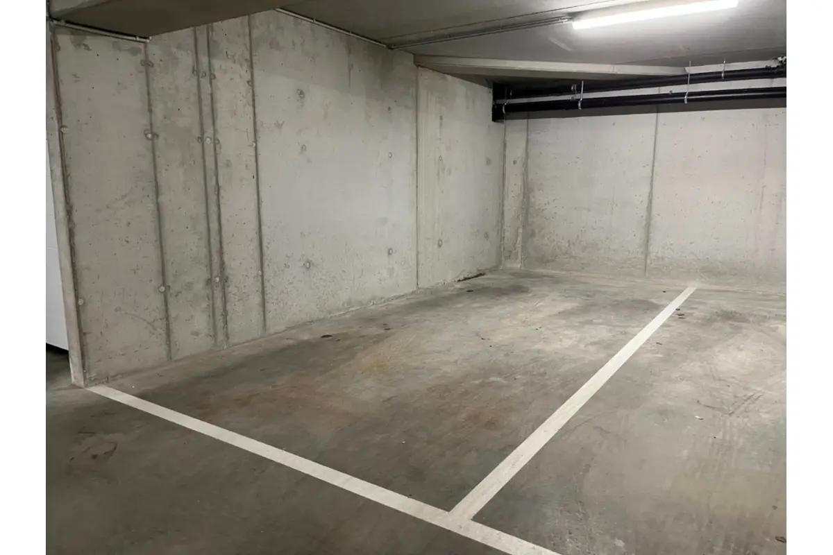 Parking & garage te  huur in Veurne 8630 80.00€  slaapkamers m² - Zoekertje 592650