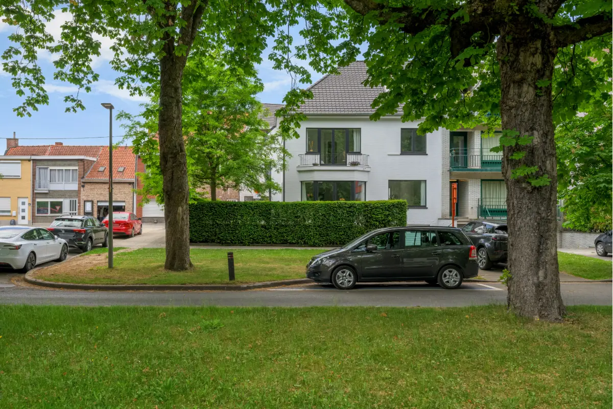 Herenhuis te  koop in Kortrijk 8500 599500.00€ 4 slaapkamers 225.00m² - Zoekertje 592425