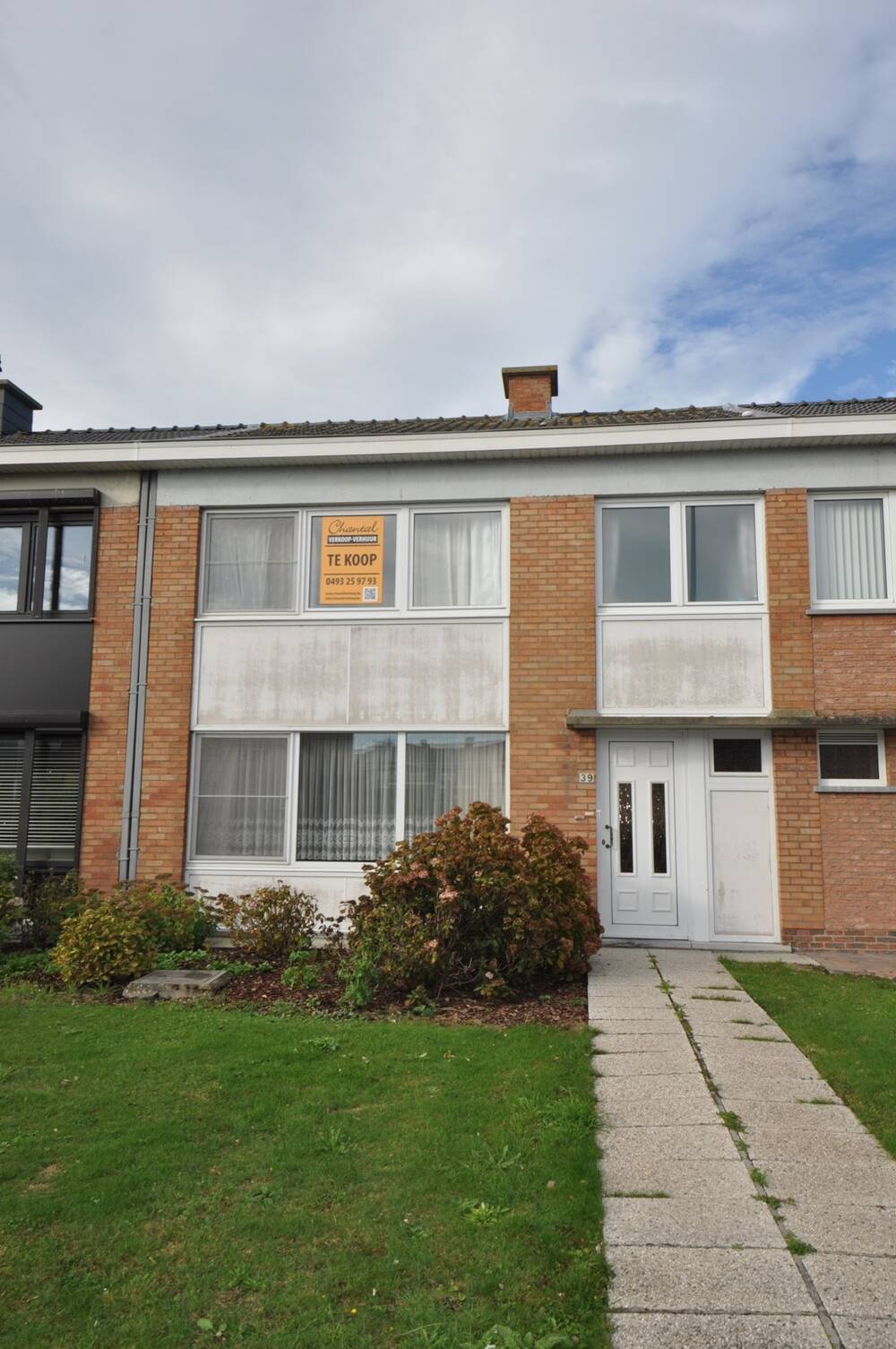 Huis te  koop in Zandvoorde 8400 225000.00€ 3 slaapkamers m² - Zoekertje 593246