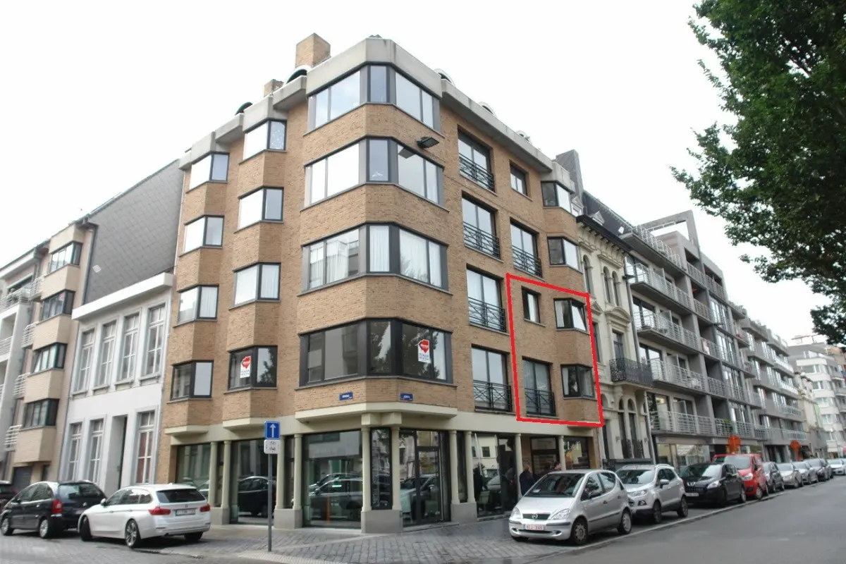 Appartement te  huur in Oostende 8400 800.00€ 2 slaapkamers 94.00m² - Zoekertje 593241