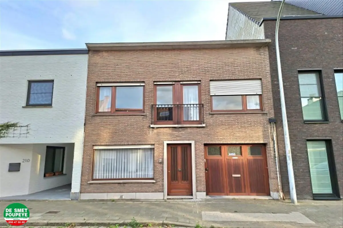 Huis te  koop in Assebroek 8310 285000.00€ 4 slaapkamers 152.00m² - Zoekertje 593189