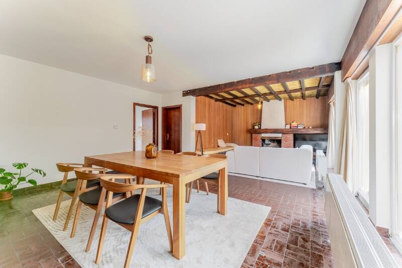Huis te koop in Kuurne 8520 329000.00€ 5 slaapkamers 274.00m² - Zoekertje 593299