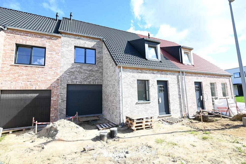 Huis te koop in Oostrozebeke 8780 297000.00€ 3 slaapkamers m² - Zoekertje 593302