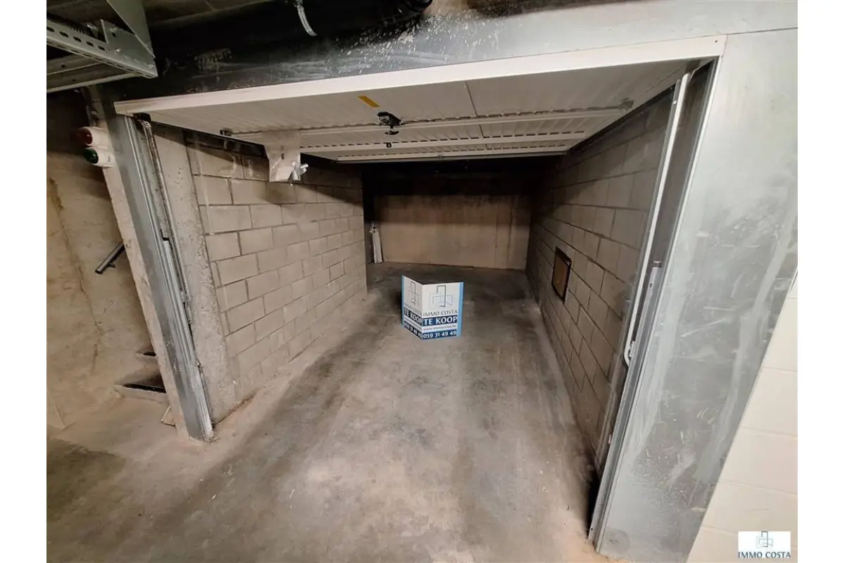 Parking & garage te  koop in Middelkerke 8430 60000.00€  slaapkamers m² - Zoekertje 594313