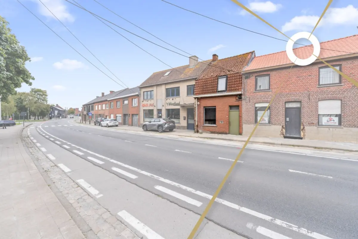 Huis te  koop in Langemark-Poelkapelle 8920 99000.00€ 2 slaapkamers 110.00m² - Zoekertje 594110