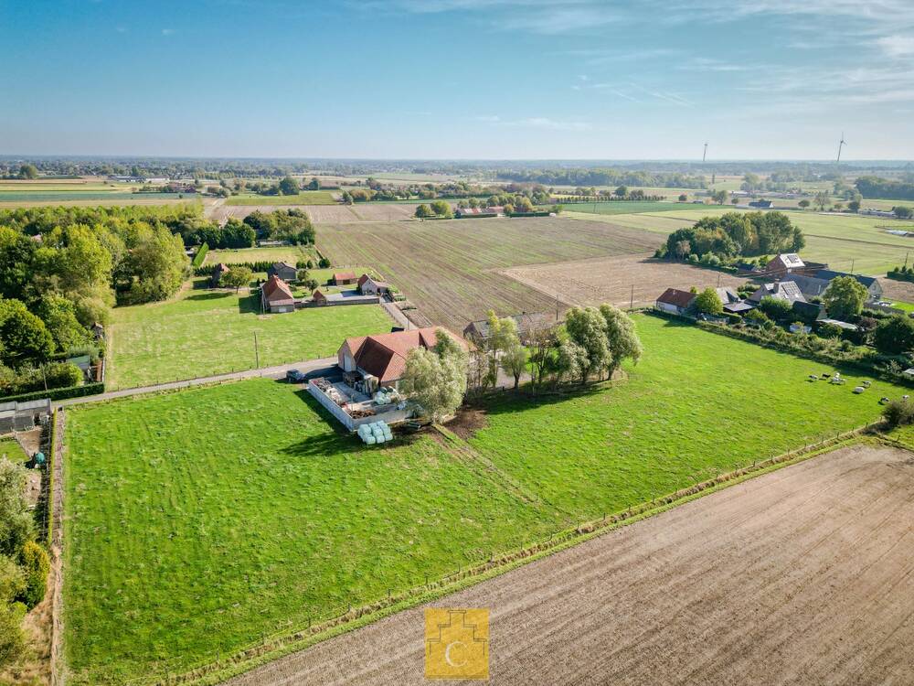 Boerderij te  koop in Aartrijke 8211 0.00€ 3 slaapkamers m² - Zoekertje 594133