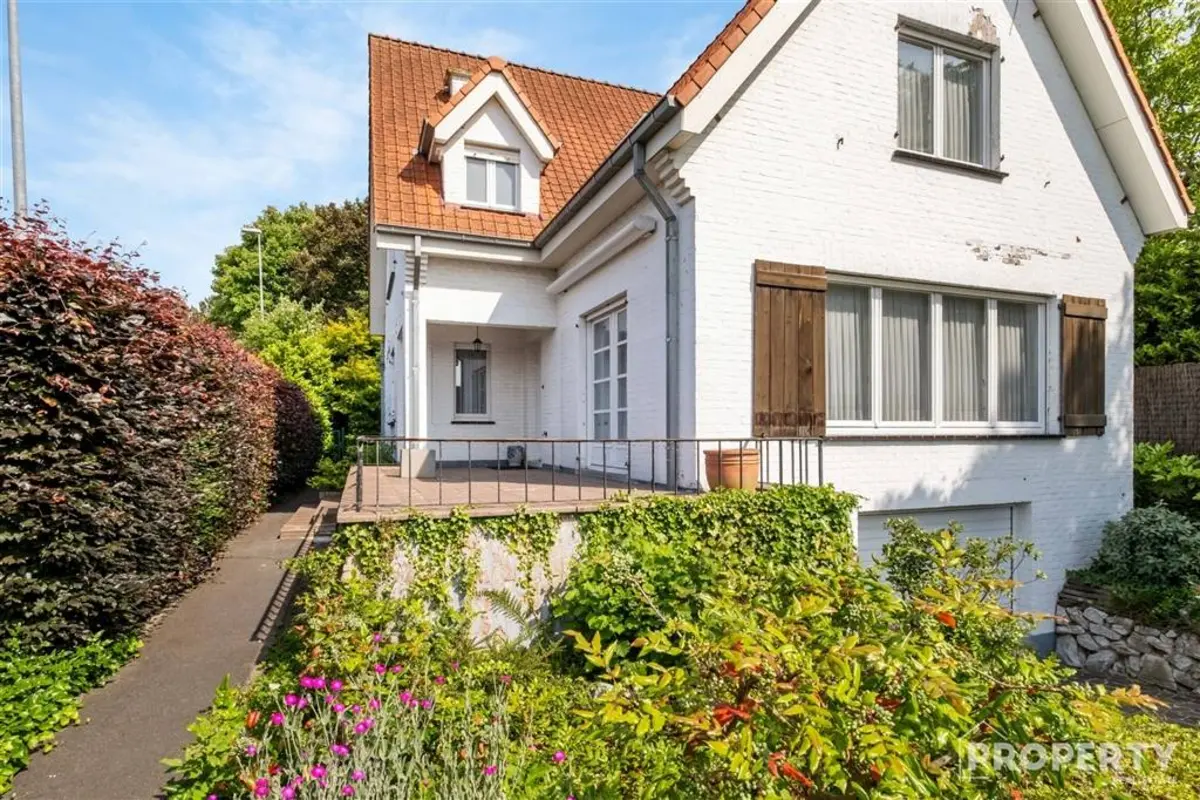 Huis te  koop in Harelbeke 8530 399000.00€ 3 slaapkamers 180.00m² - Zoekertje 594954