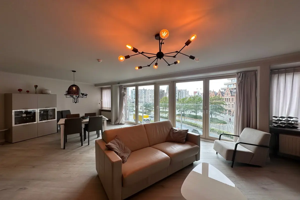 Appartement te  huur in Oostende 8400 850.00€ 2 slaapkamers m² - Zoekertje 594222