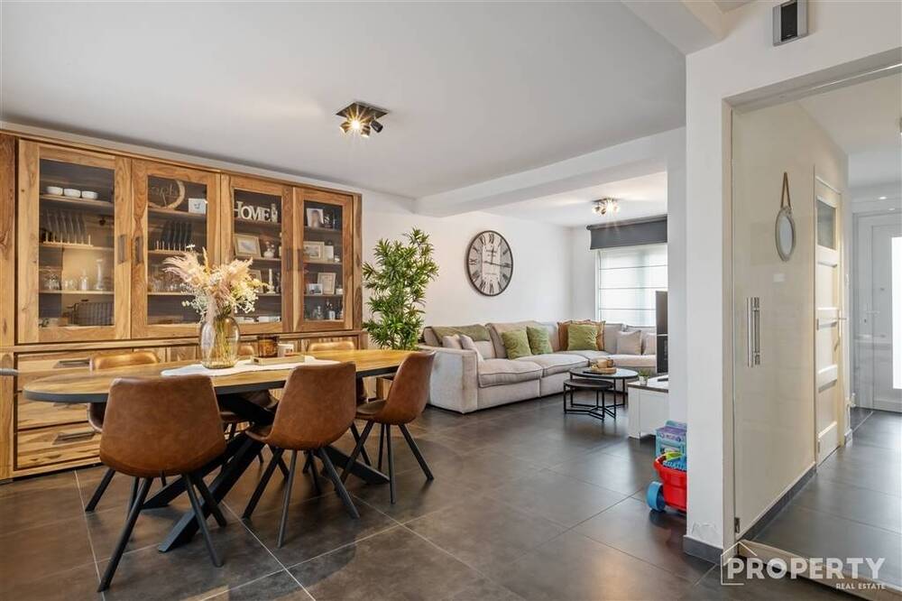 Huis te  koop in Harelbeke 8530 295000.00€ 3 slaapkamers 142.00m² - Zoekertje 595506