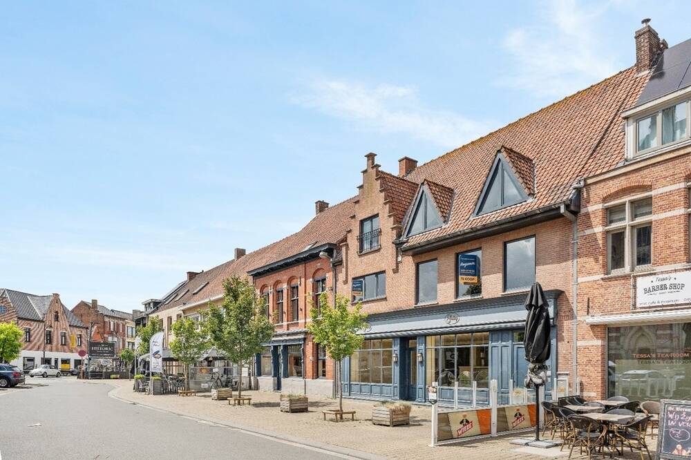 Huis te koop in Dadizele 8890 630000.00€ 4 slaapkamers m² - Zoekertje 596398