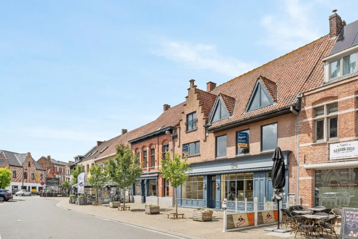 Huis te  koop in Dadizele 8890 630000.00€ 4 slaapkamers m² - Zoekertje 596398