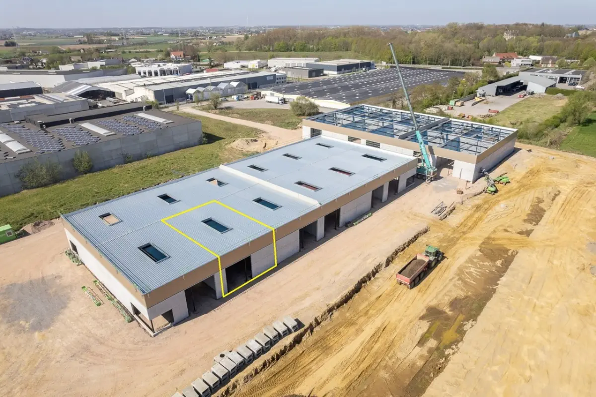 Handelszaak te  huur in Tielt 8700 1080.00€  slaapkamers m² - Zoekertje 596174