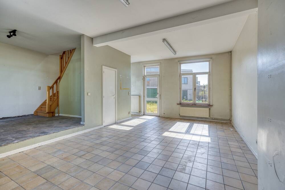 Huis te  koop in Sint-Michiels 8200 269900.00€ 2 slaapkamers 99.00m² - Zoekertje 597037