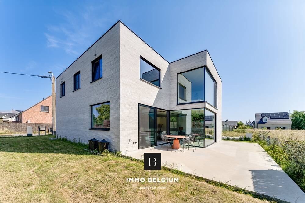 Huis te  koop in De Haan 8420 610000.00€ 4 slaapkamers 247.00m² - Zoekertje 596853