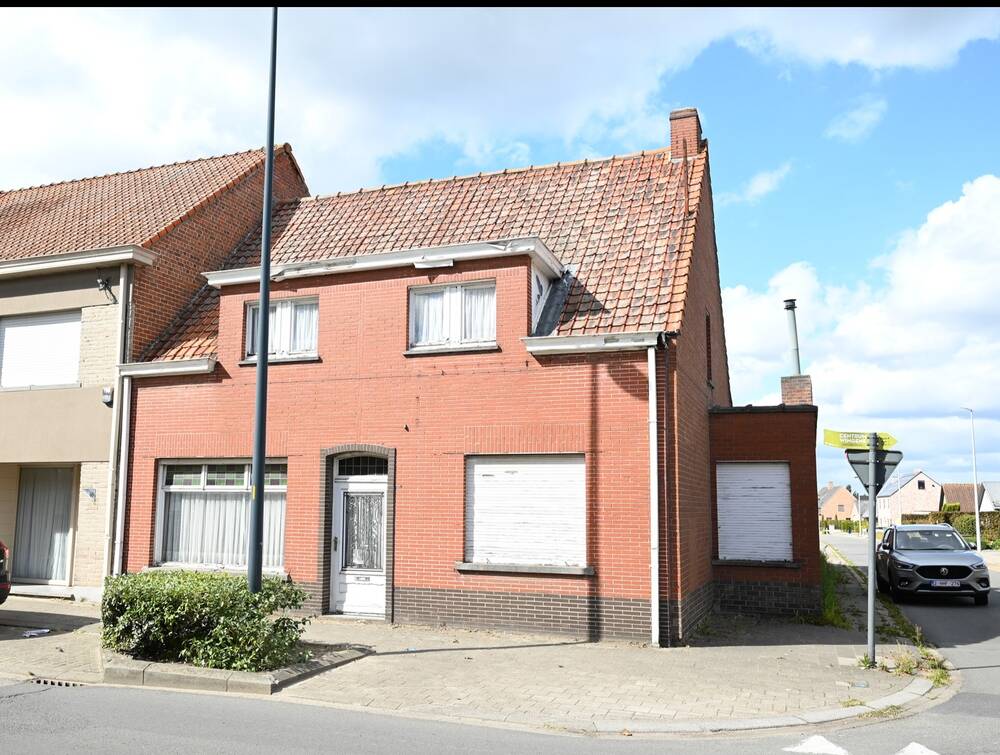 Huis te  koop in Wingene 8750 188000.00€ 3 slaapkamers 162.00m² - Zoekertje 596847
