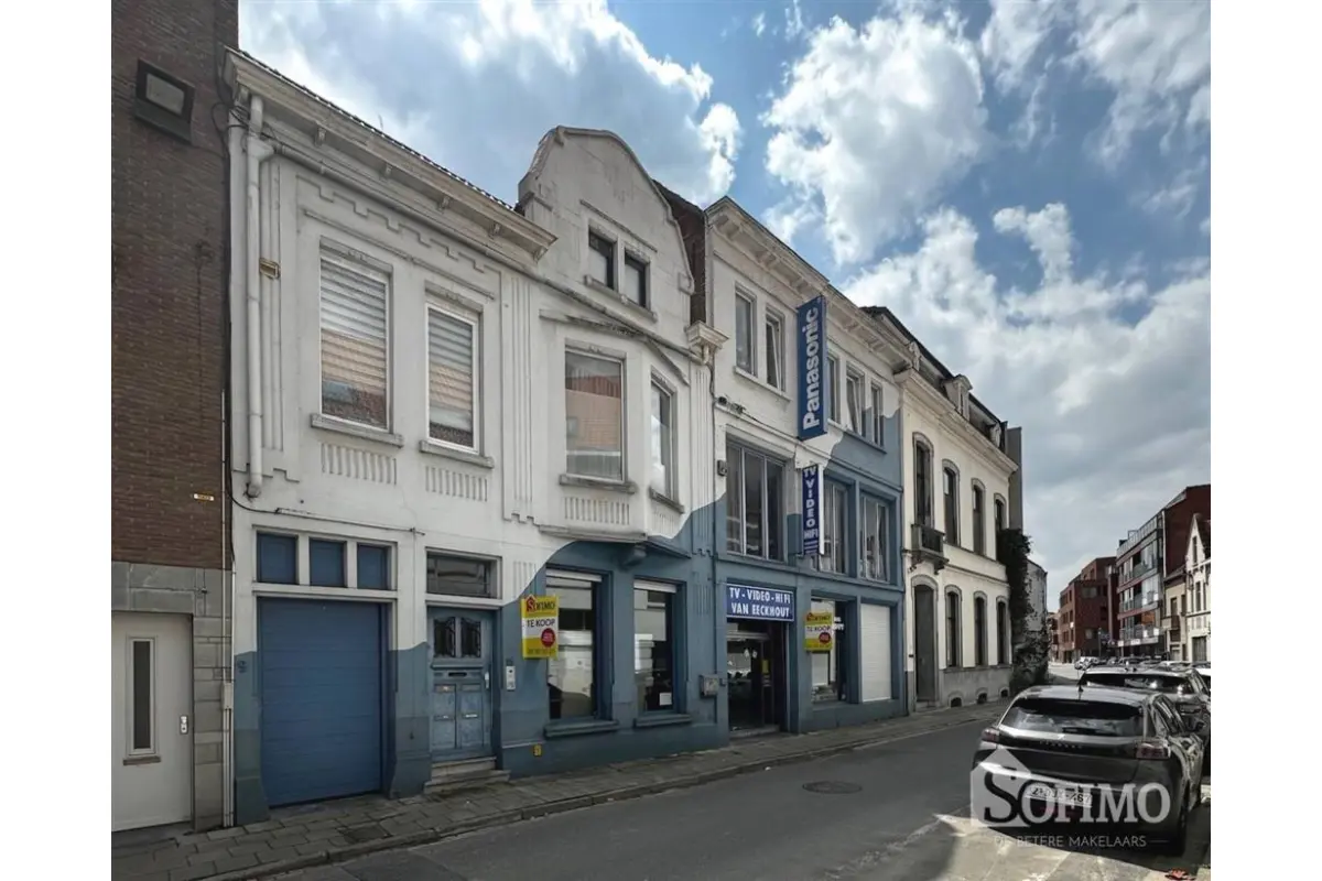Handelszaak te  koop in Roeselare 8800 495000.00€ 5 slaapkamers 926.00m² - Zoekertje 597095