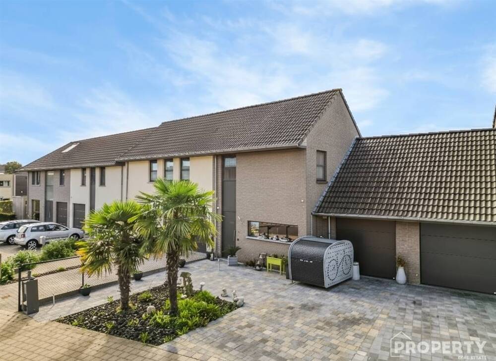 Huis te  koop in Roeselare 8800 345000.00€ 2 slaapkamers 152.00m² - Zoekertje 598486