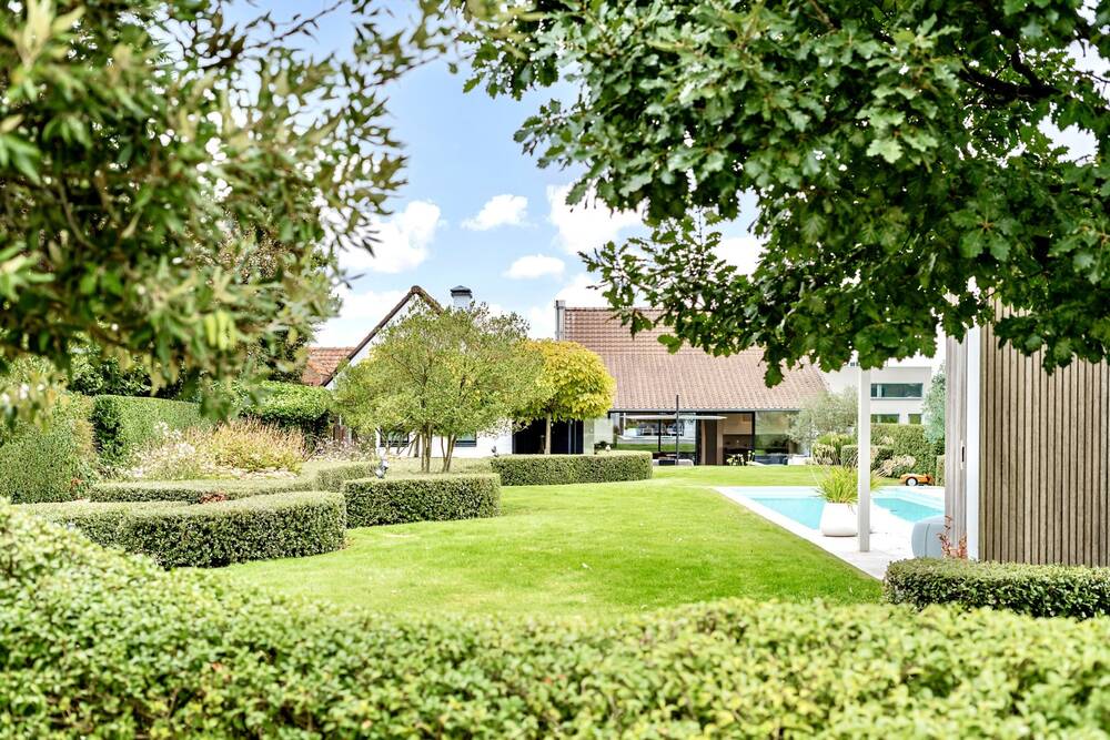 Huis te  koop in Kortrijk 8500 680000.00€ 3 slaapkamers 200.00m² - Zoekertje 598636