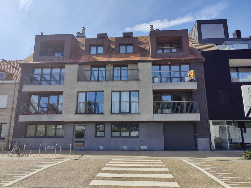 Parking & garage te  koop in Heist-aan-Zee 8301 95000.00€  slaapkamers m² - Zoekertje 599421
