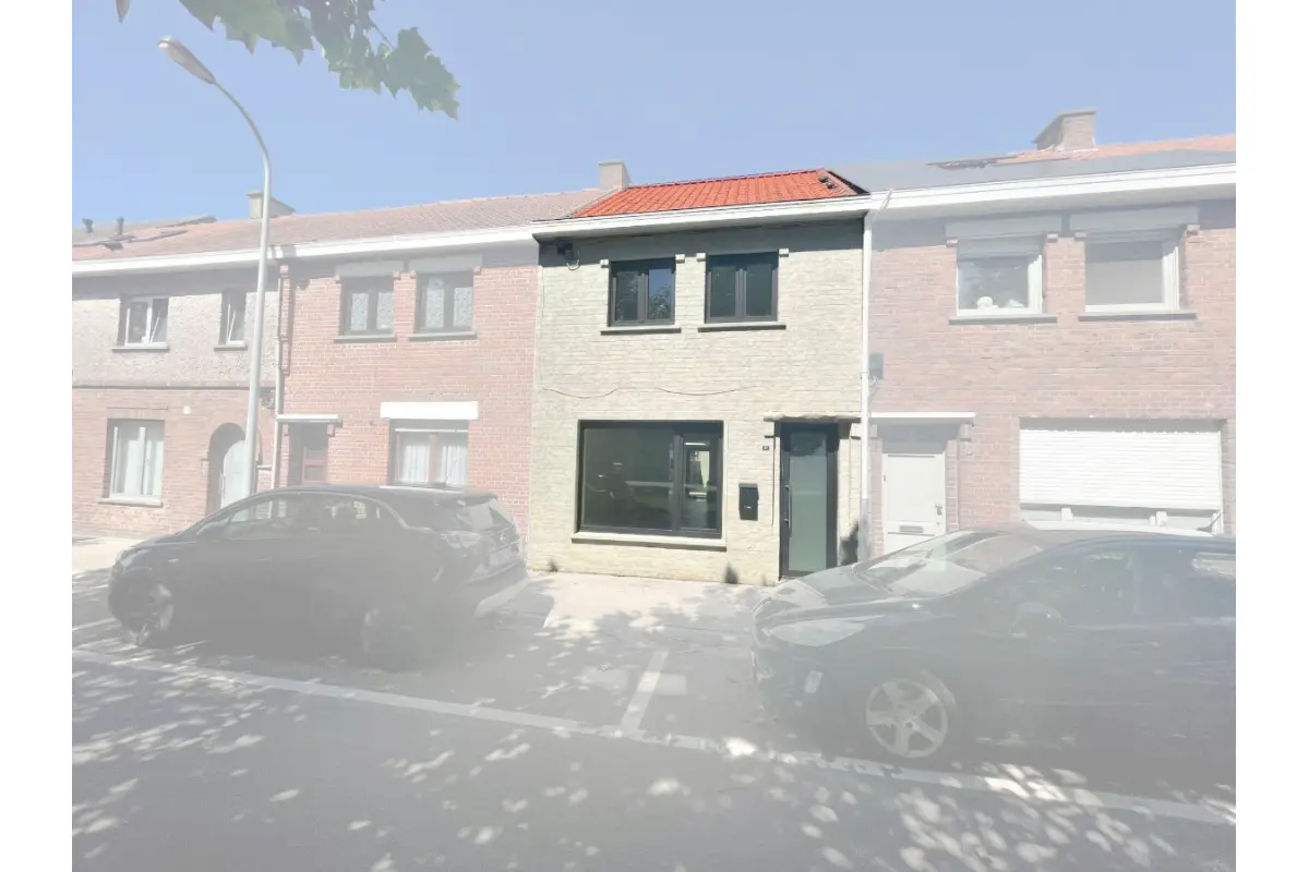 Huis te  huur in Tielt 8700 890.00€ 2 slaapkamers 131.00m² - Zoekertje 600037