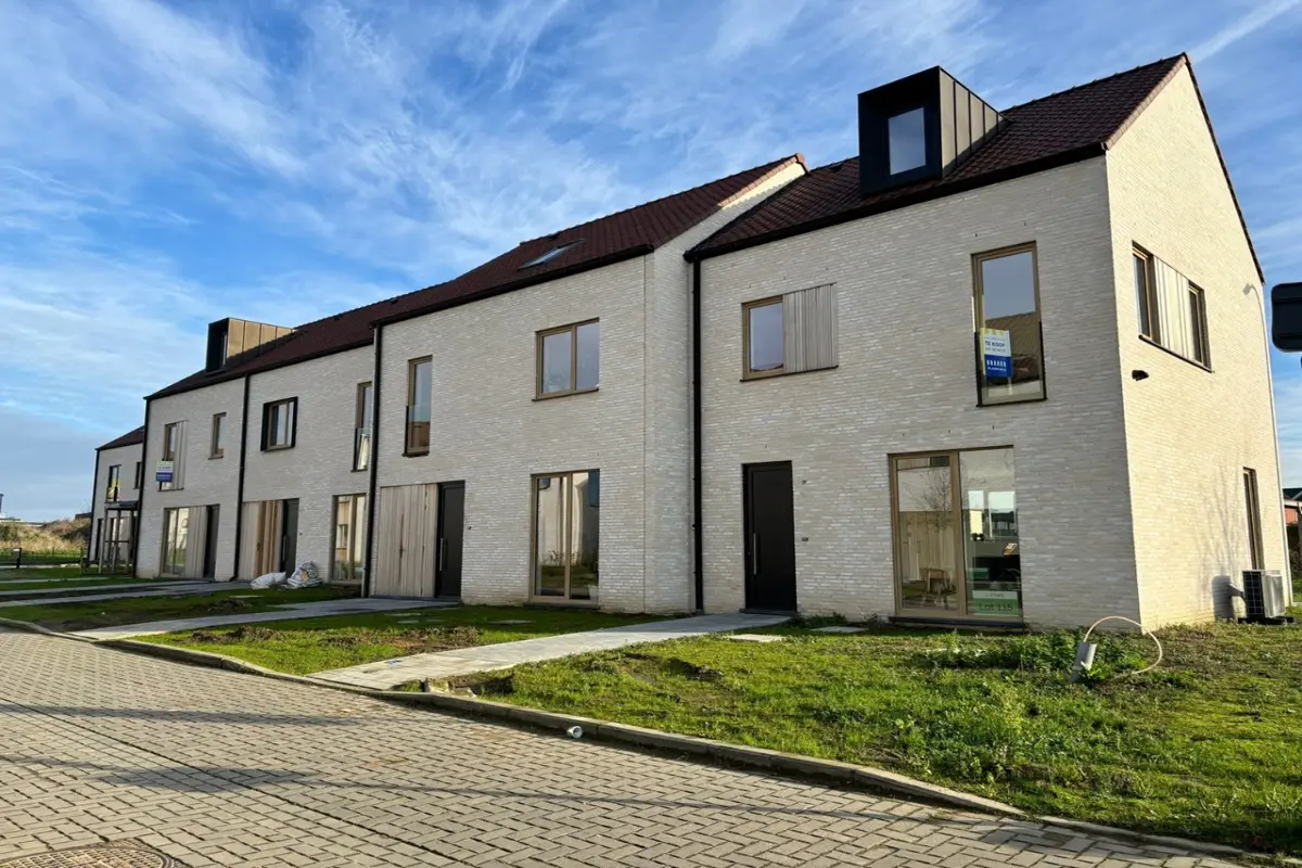 Huis te  koop in Tielt 8700 323979.00€ 3 slaapkamers 158.00m² - Zoekertje 599620