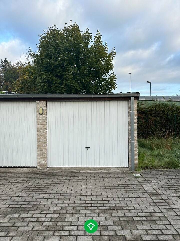 Parking & garage te huur in Koekelare 8680 80.00€ slaapkamers m² - Zoekertje 599670