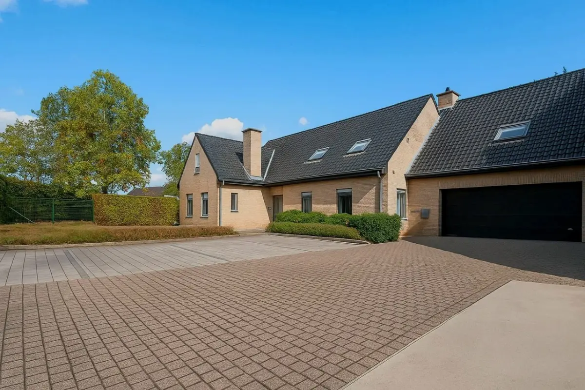 Huis te  huur in Ruiselede 8755 1100.00€ 4 slaapkamers 345.00m² - Zoekertje 601258