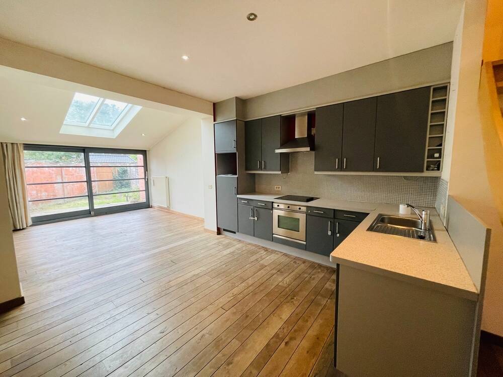 Huis te  koop in Assebroek 8310 319000.00€ 3 slaapkamers 120.00m² - Zoekertje 601597