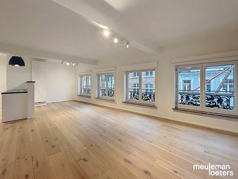 Appartement te huur in Brugge 8000 920.00€ 1 slaapkamers 84.00m² - Zoekertje 602439