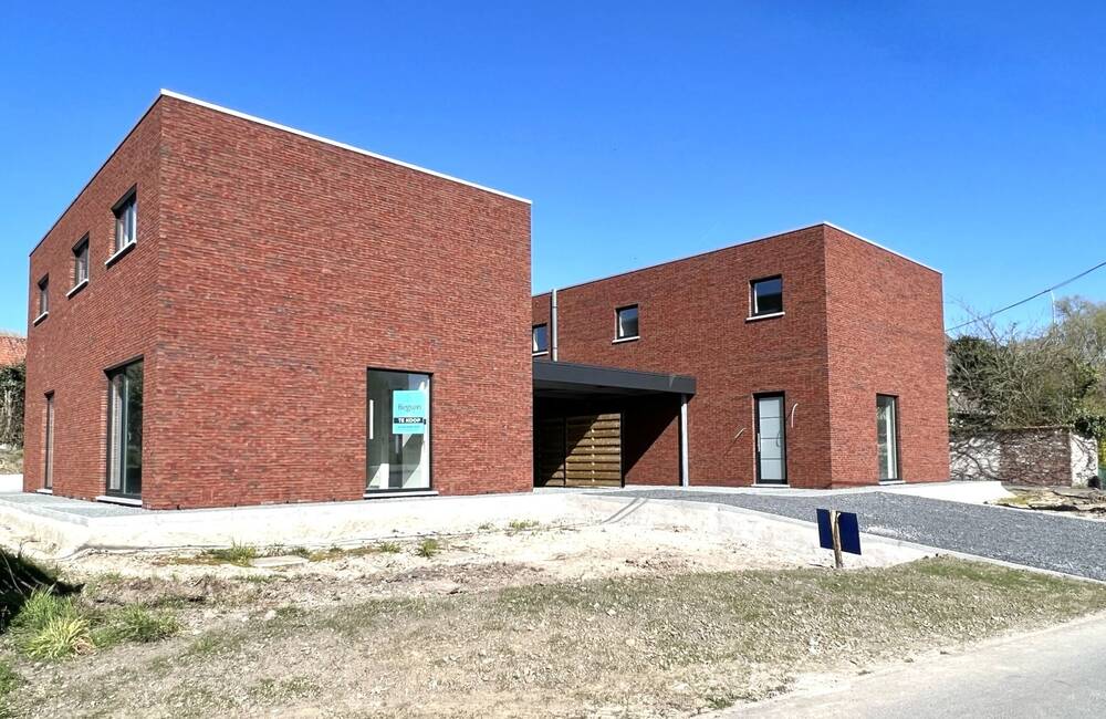 Huis te  koop in Kerkhove 8581 399000.00€ 4 slaapkamers 180.00m² - Zoekertje 602050