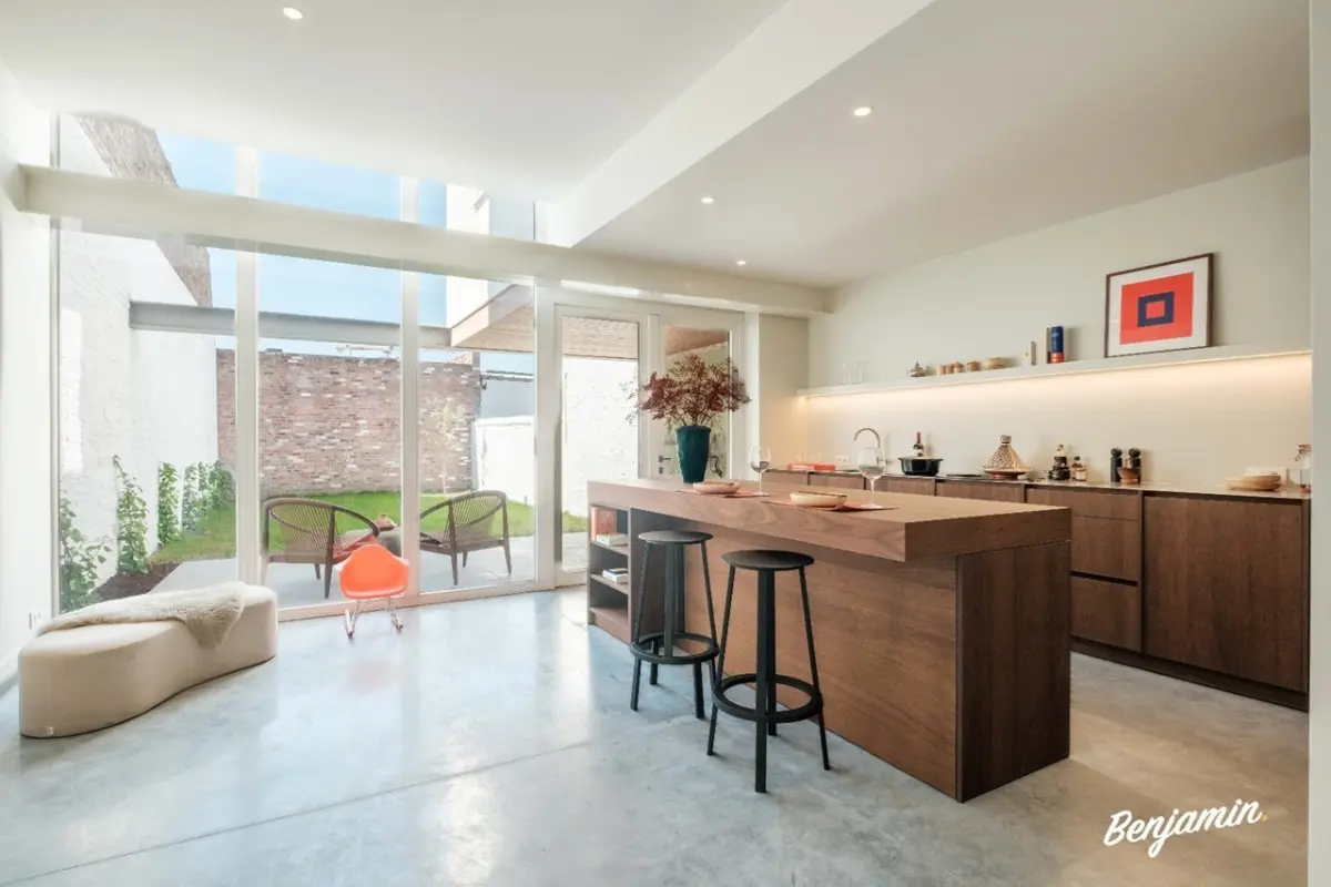 Huis te  koop in Kortrijk 8500 735000.00€ 3 slaapkamers 222.00m² - Zoekertje 601771