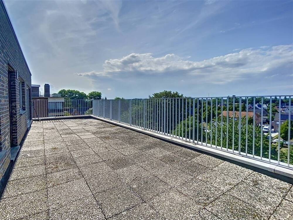 Appartement te koop in Ieper 8900 169000.00€ 1 slaapkamers 73.00m² - Zoekertje 603948