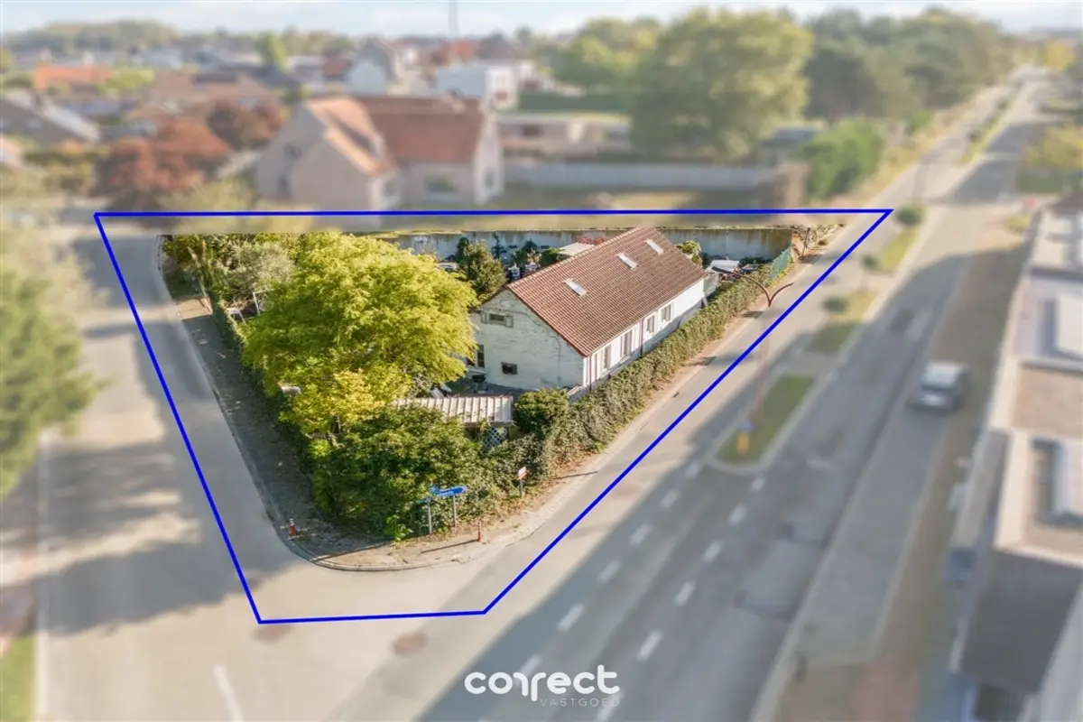 Huis te  koop in Aartrijke 8211 279000.00€ 3 slaapkamers 175.00m² - Zoekertje 603864