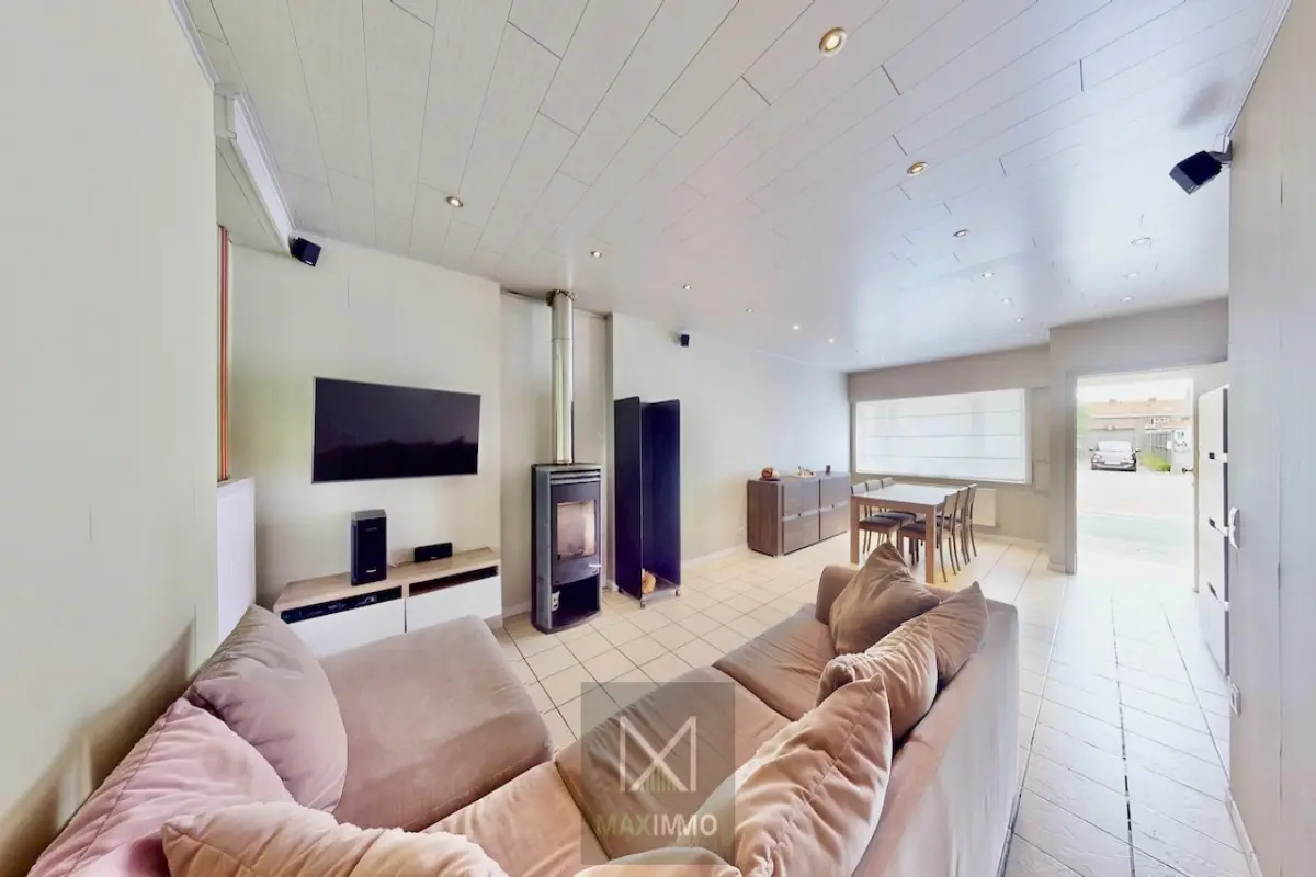 Appartementsgebouw te  koop in Menen 8930 247000.00€ 4 slaapkamers 175.00m² - Zoekertje 603150