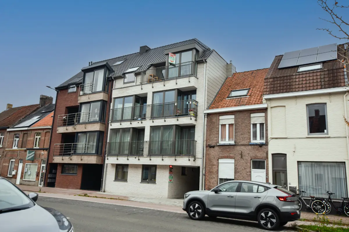 Appartement te  huur in Sint-Andries 8200 1050.00€ 2 slaapkamers 109.00m² - Zoekertje 605044