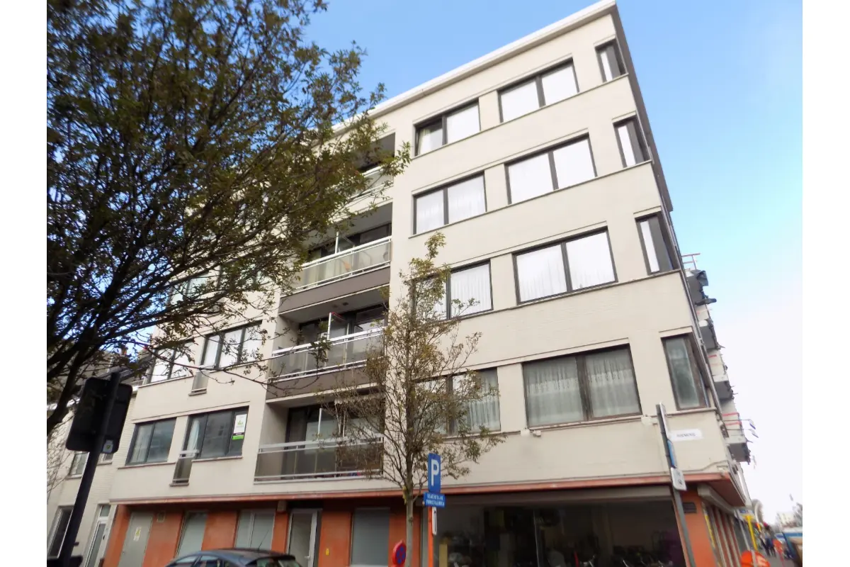 Appartementsgebouw te  koop in Oostende 8400 184000.00€ 2 slaapkamers 87.00m² - Zoekertje 604202